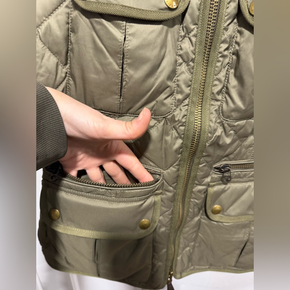 NWOT Women’s Ralph Lauren Sport Quilted Down Vest - Picture 6 of 10
